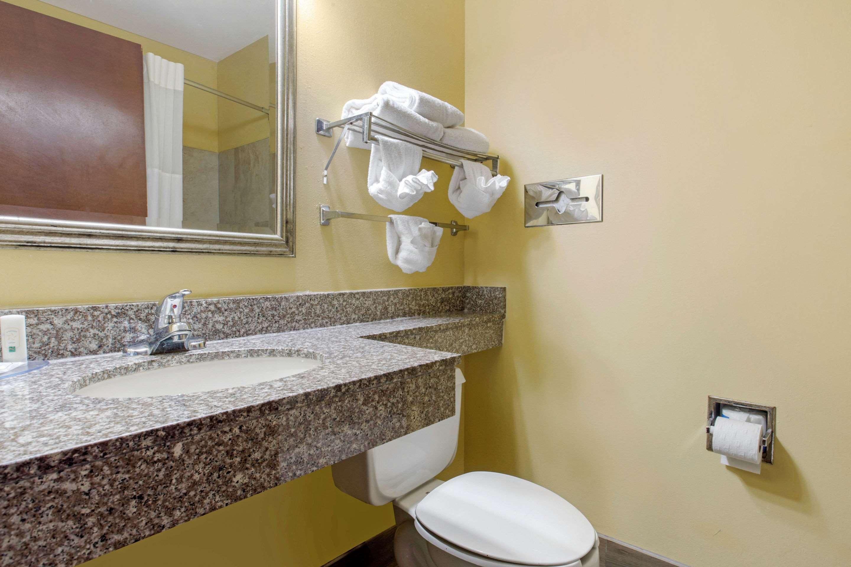 Quality Inn Williamston Extérieur photo